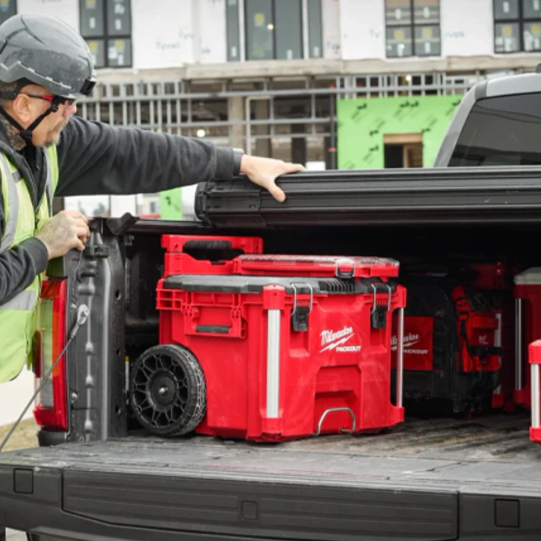 CAJA DE HERRAMIENTAS CON RUEDAS PACKOUT 48-22-8427