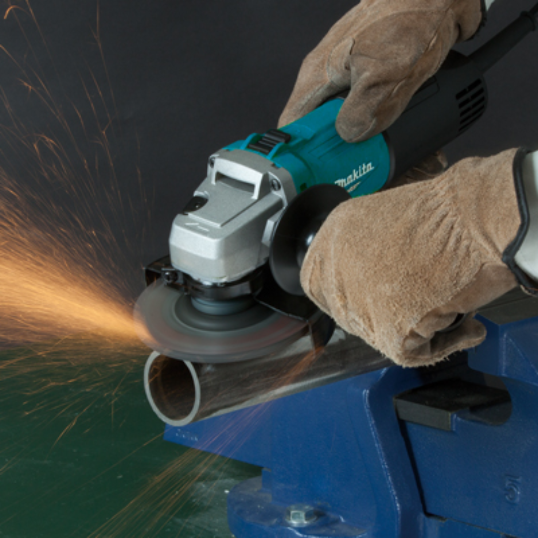 ESMERILADORA M0901B MAKITA